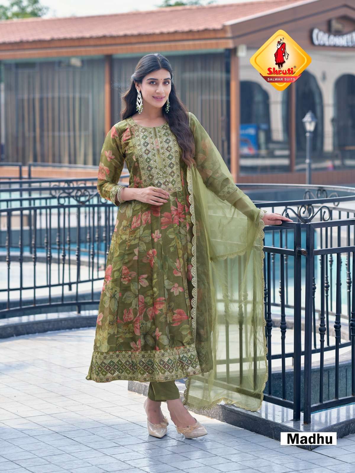 SIRAT BY SHRUTI IN TRENDY SIMMER TISSUE WITH DIGITAL NATURAL PRINT KURTI PANT & DUPATTA
