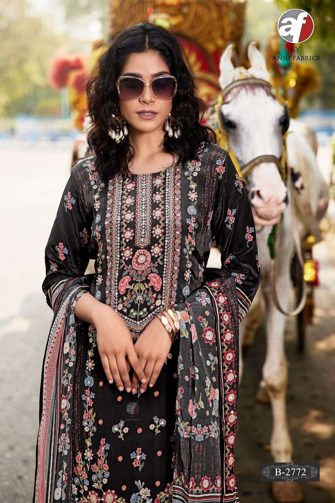 D.NO:- B 2772 BY ANJU FABRICS IN PURE NATURAL CREPE KURTI PANT AND DUPATTA WITH HANDWORK 