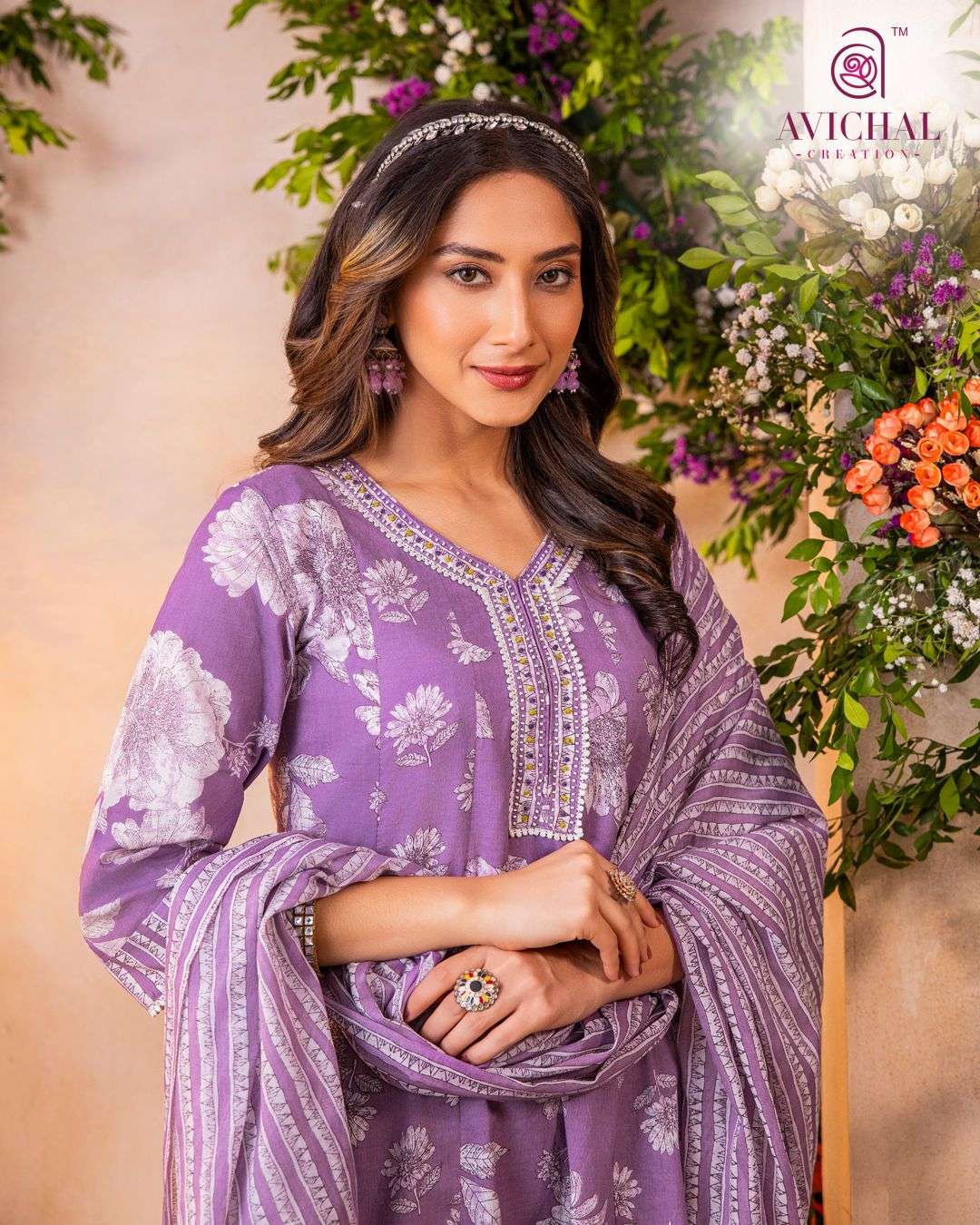 AVICHAL CREATION LAUNCH NEW PURE COTTON PRINTED FABRIC KURTI SET