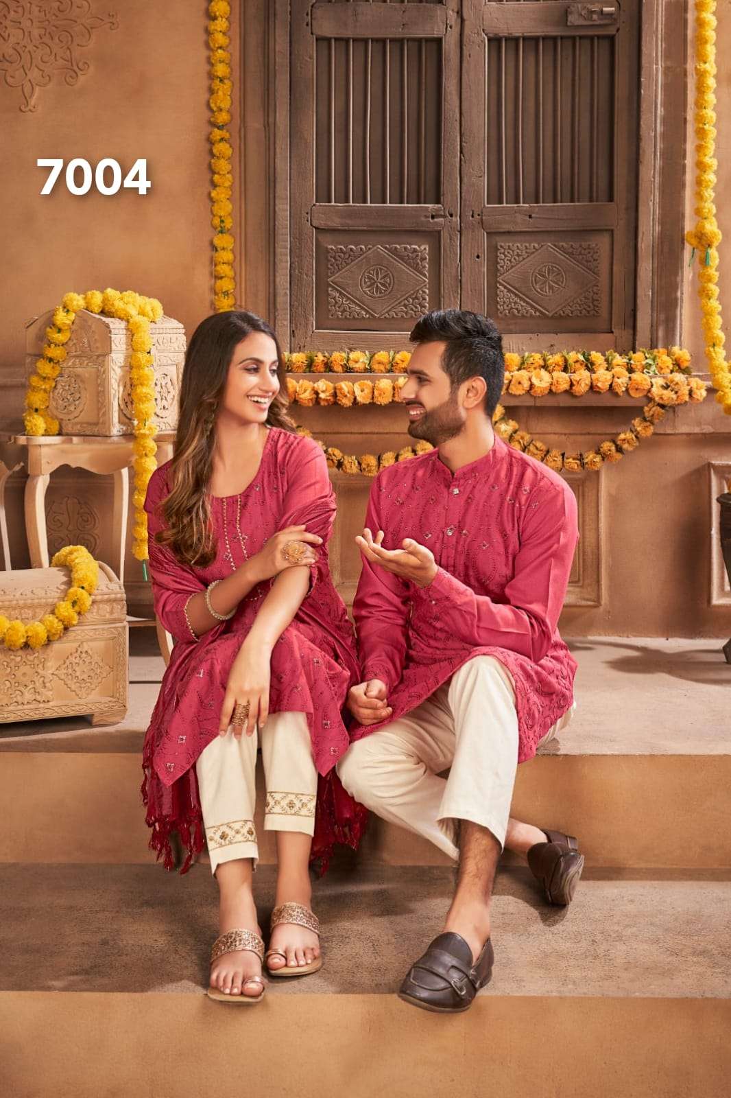 TEXOFAB WEDDING SEASON SPECIAL LUCKNOWI WORK COUPLE COLLECTION WHOLESALE SUPPLIER WHOLESALER LUCACCI DESIGNER SURAT