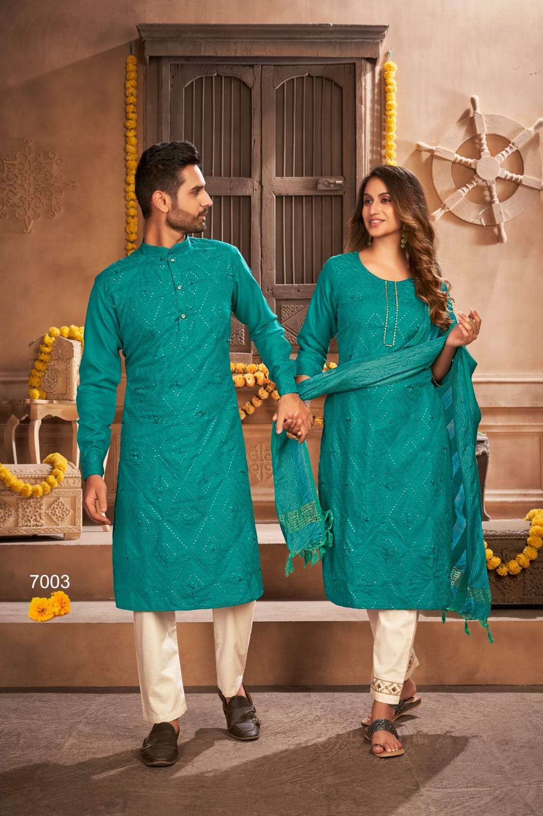 TEXOFAB WEDDING SEASON SPECIAL LUCKNOWI WORK COUPLE COLLECTION WHOLESALE SUPPLIER WHOLESALER LUCACCI DESIGNER SURAT