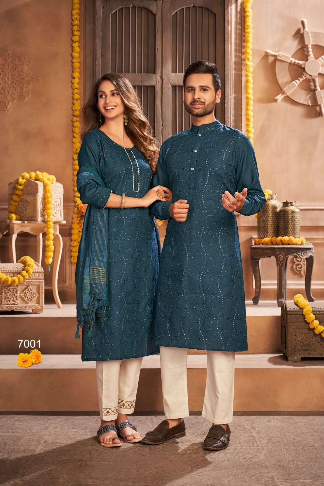 TEXOFAB WEDDING SEASON SPECIAL LUCKNOWI WORK COUPLE COLLECTION WHOLESALE SUPPLIER WHOLESALER LUCACCI DESIGNER SURAT