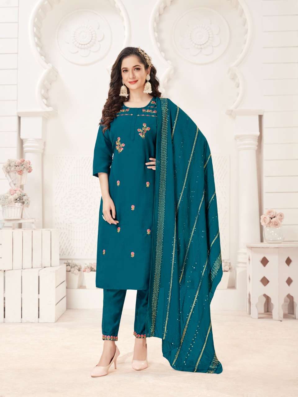 SELESTA PRESENTING PANGHAT CATALOG KURTIES EXPORT