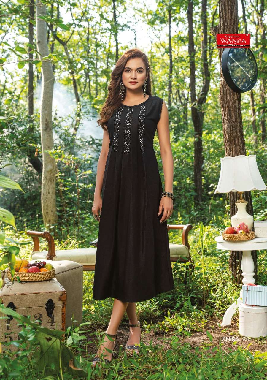 WANNA LOOKS PRESENT ANIKA FANCY HEAVY GOWN 