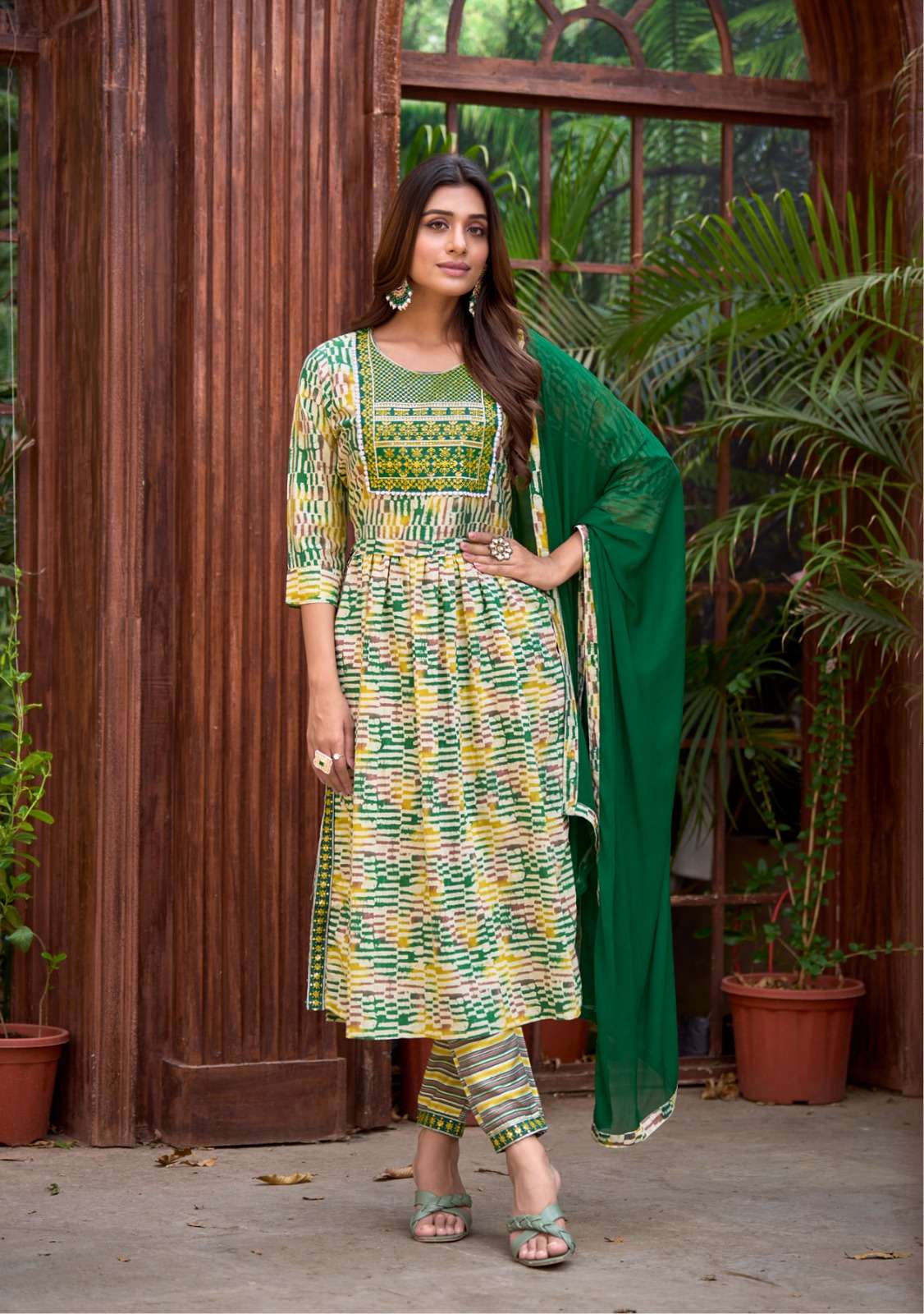 Beautiful Gujarati Dresses Design|2020|Gujrati Dress Ideas| - YouTube