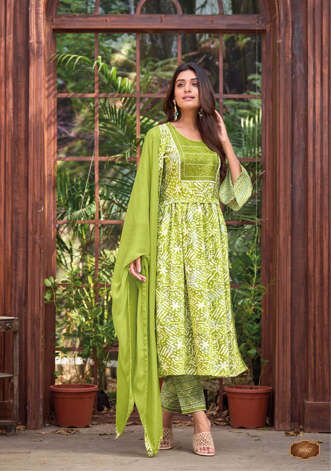 PAARA STUDIO LAUNCHING THE NEW CATALOGUE COLOURFUL VOL-01 3PCS CONCEPT DESIGNER NAYRA CUT BATIK PRINT KURTI PANT WITH DUPATTA SET- WHOLESALE SUPPLIER SURAT(GUJARAT)