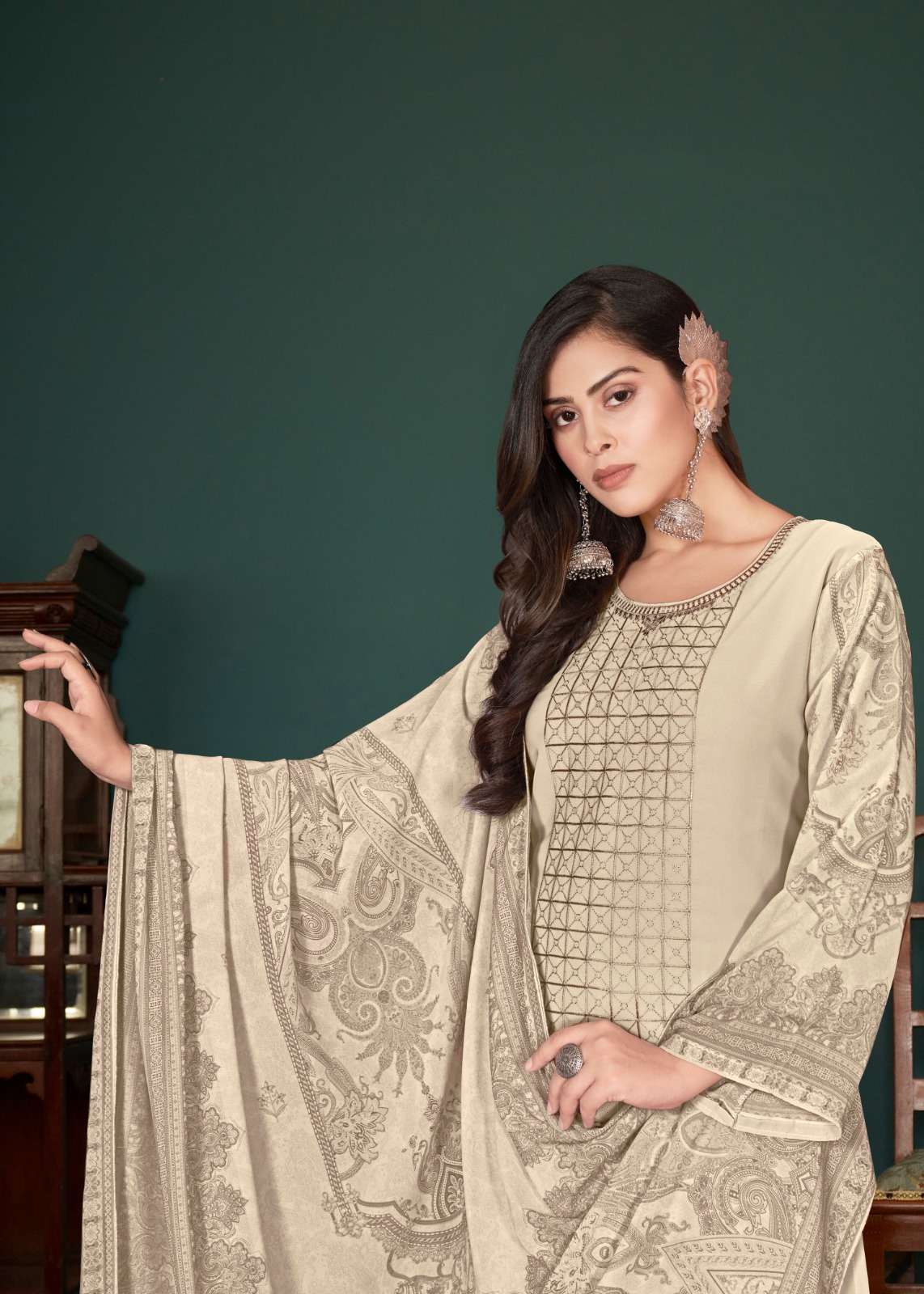 QASR LAUNCHING THE NEW CATALOGUE SYRINX 3PCS CONCEPT KURTI PANT WITH DUPATTA-WHOLESALE DEALER SURAT