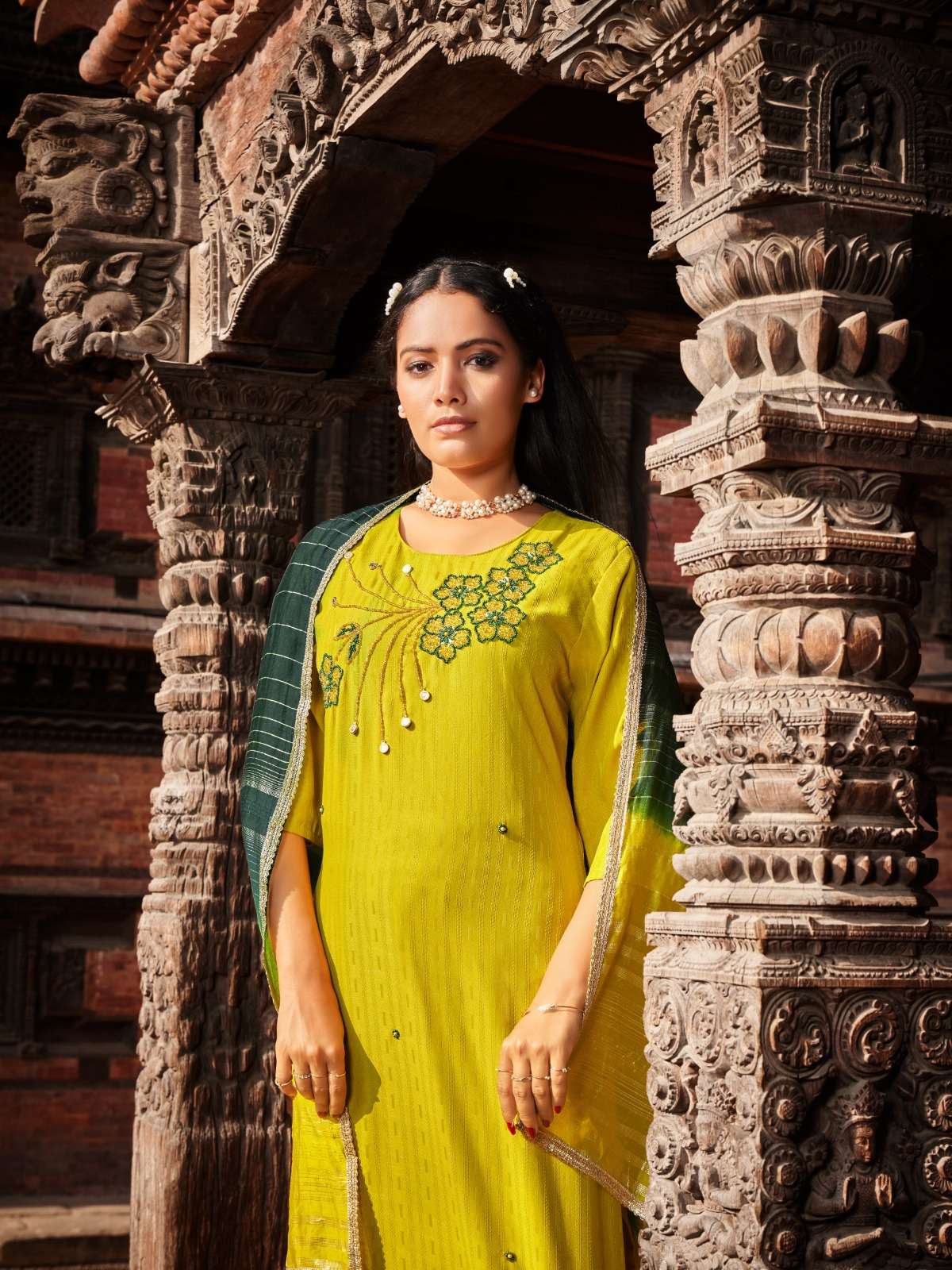 BE-YOU-TIFUL YOU WANNA LAUNCH NEW CATALOUGE SAMARA 