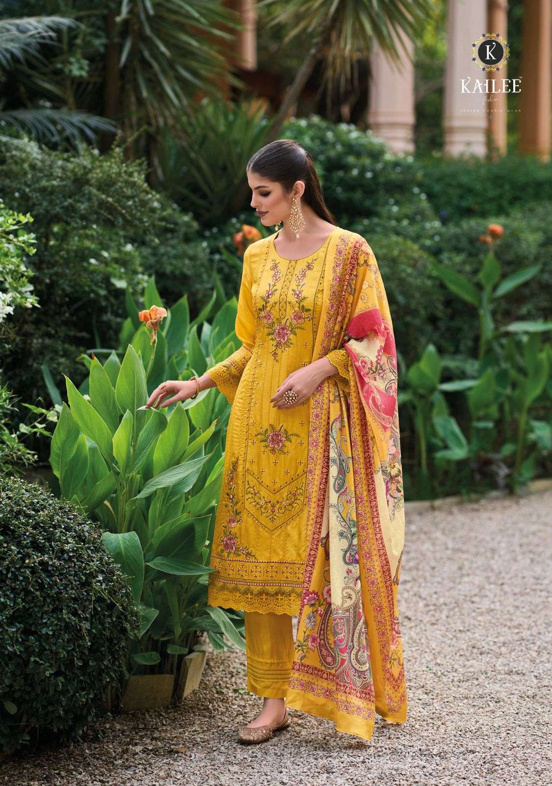 KAILEE FASHION LAUNCH NEW CATALOUGE SIFAARA 