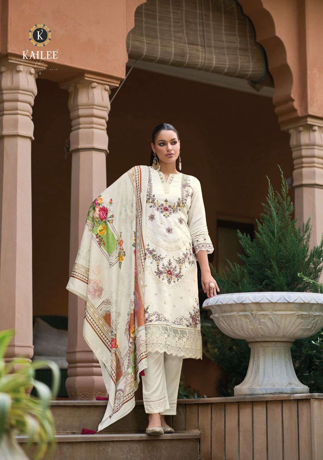 KAILEE FASHION LAUNCH NEW CATALOUGE SIFAARA DESIGN NO-42441