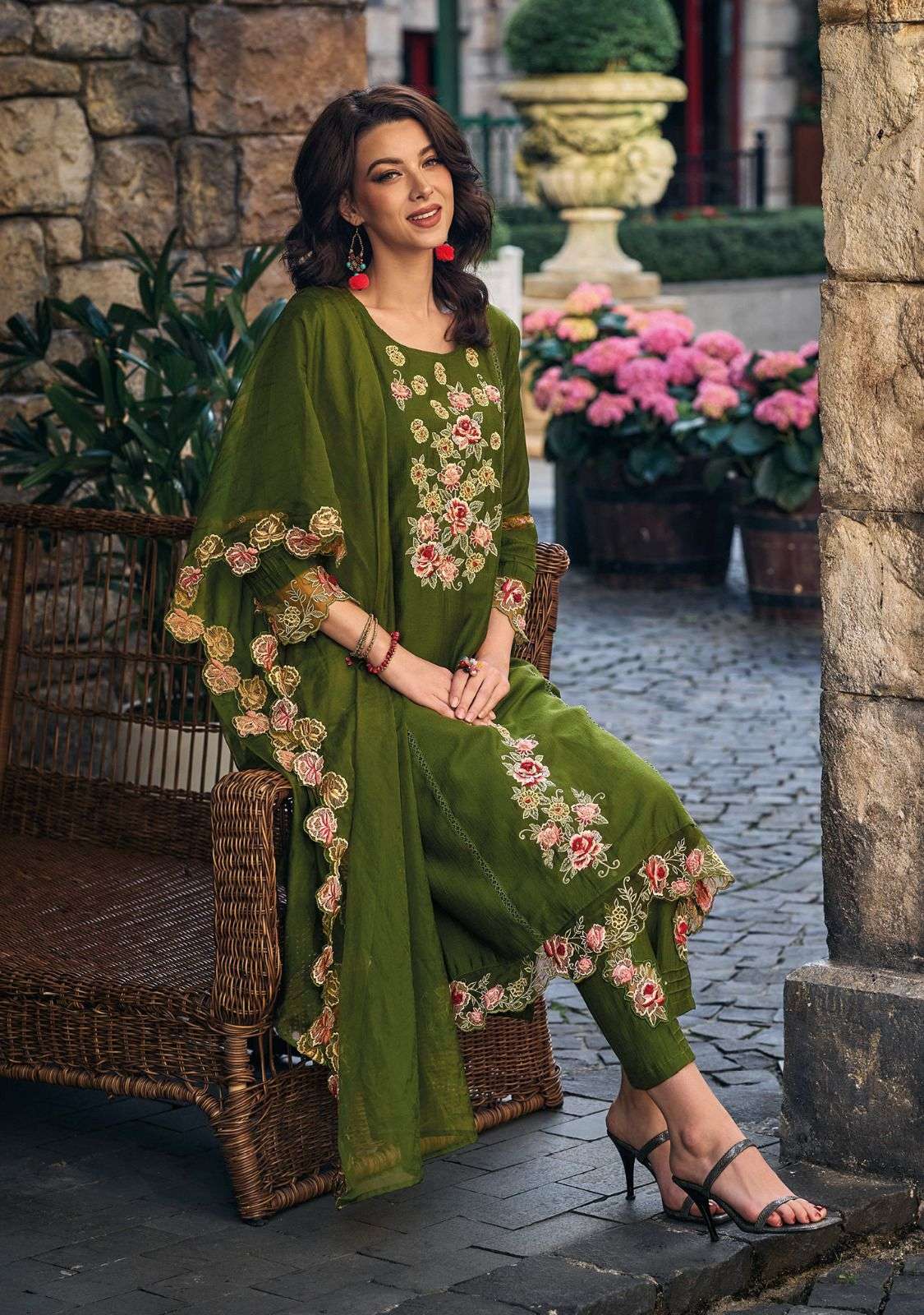 LADY LEELA LAUNCH NEW CATALOUGE SHIDDAT 