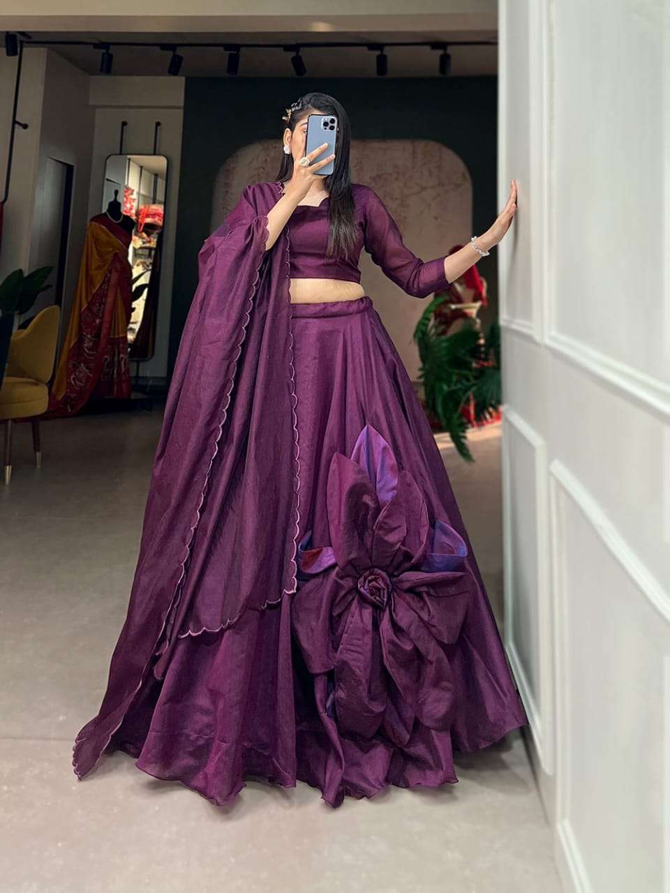 LUCACCI DESIGNER LAUNCH NEW CATALOUGE 1650WIN