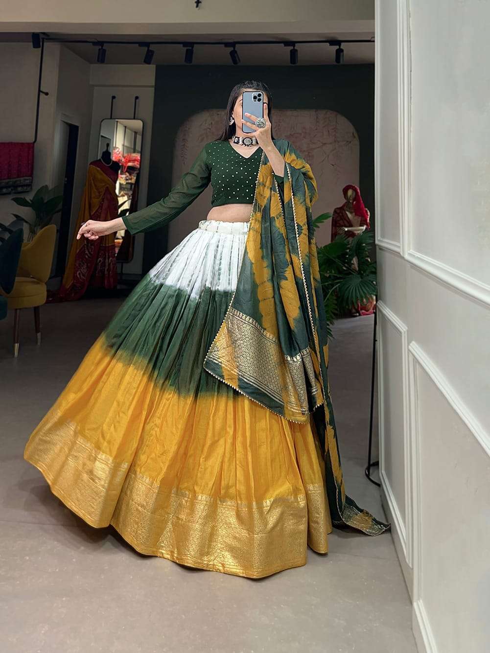 LUCACCI DESIGNER LAUNCH NEW CATALOUGE DESIGN NO-1901MND