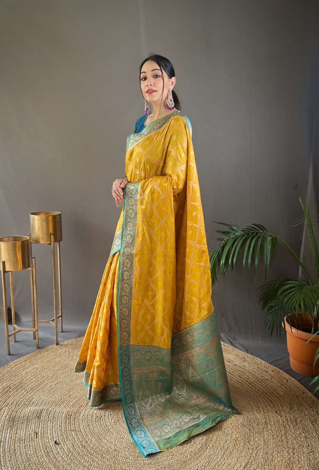 LUCACCI DESIGNER PRESENTS NEW CATALOUGE DEEPTI DESIGN NO-1004