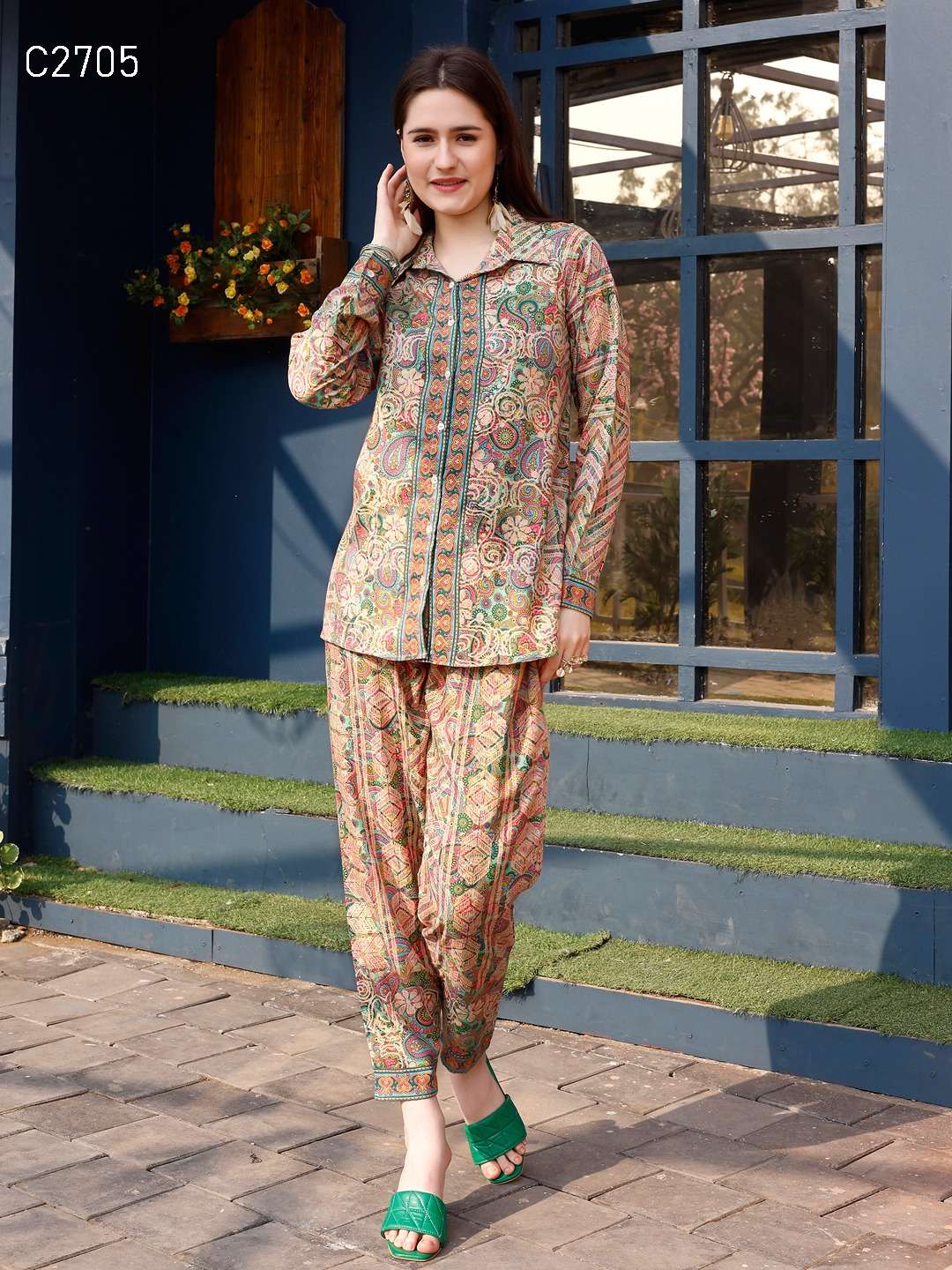 LUCACCI DESIGNER PRESENTS NEW CATALOUGE EESHA DESIGN NO-C2705