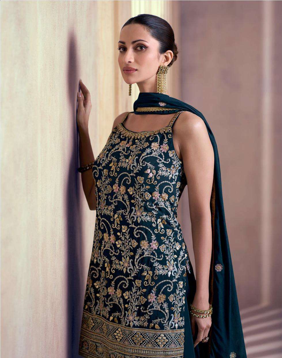 SAYURI DESIGNER PRESENTS NEW CATALOUGE SIYONA 