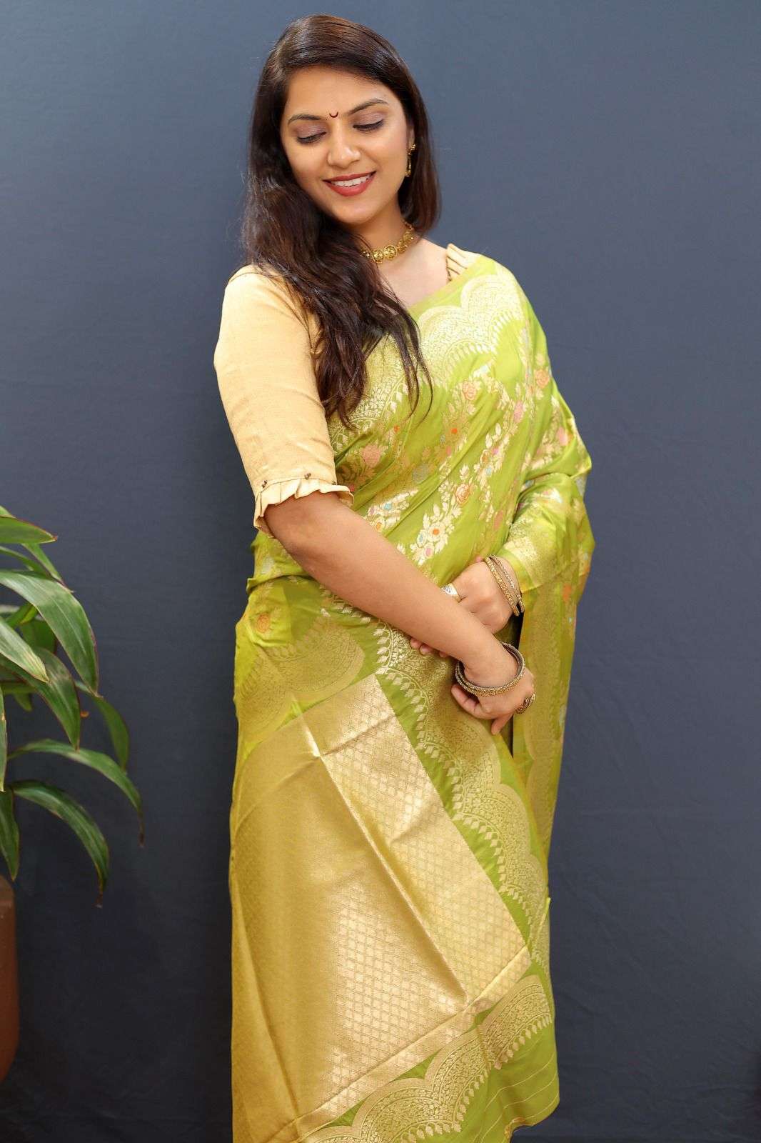 LUCACCI DESIGNER PRESENTS NEW CATALOUGE JALAR SILK DESIGN NO-5001