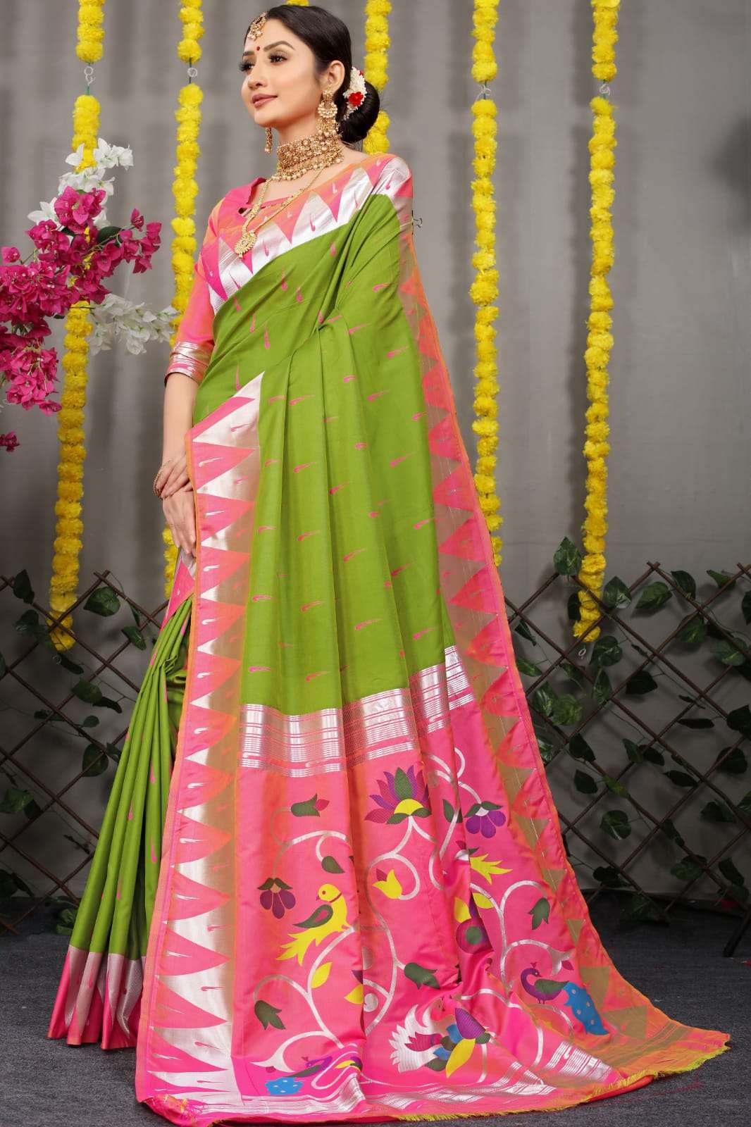 LUCACCI DESIGNER PRESENTS NEW CATALOUGE MUNIYA PAITHANI DESIGN NO-02