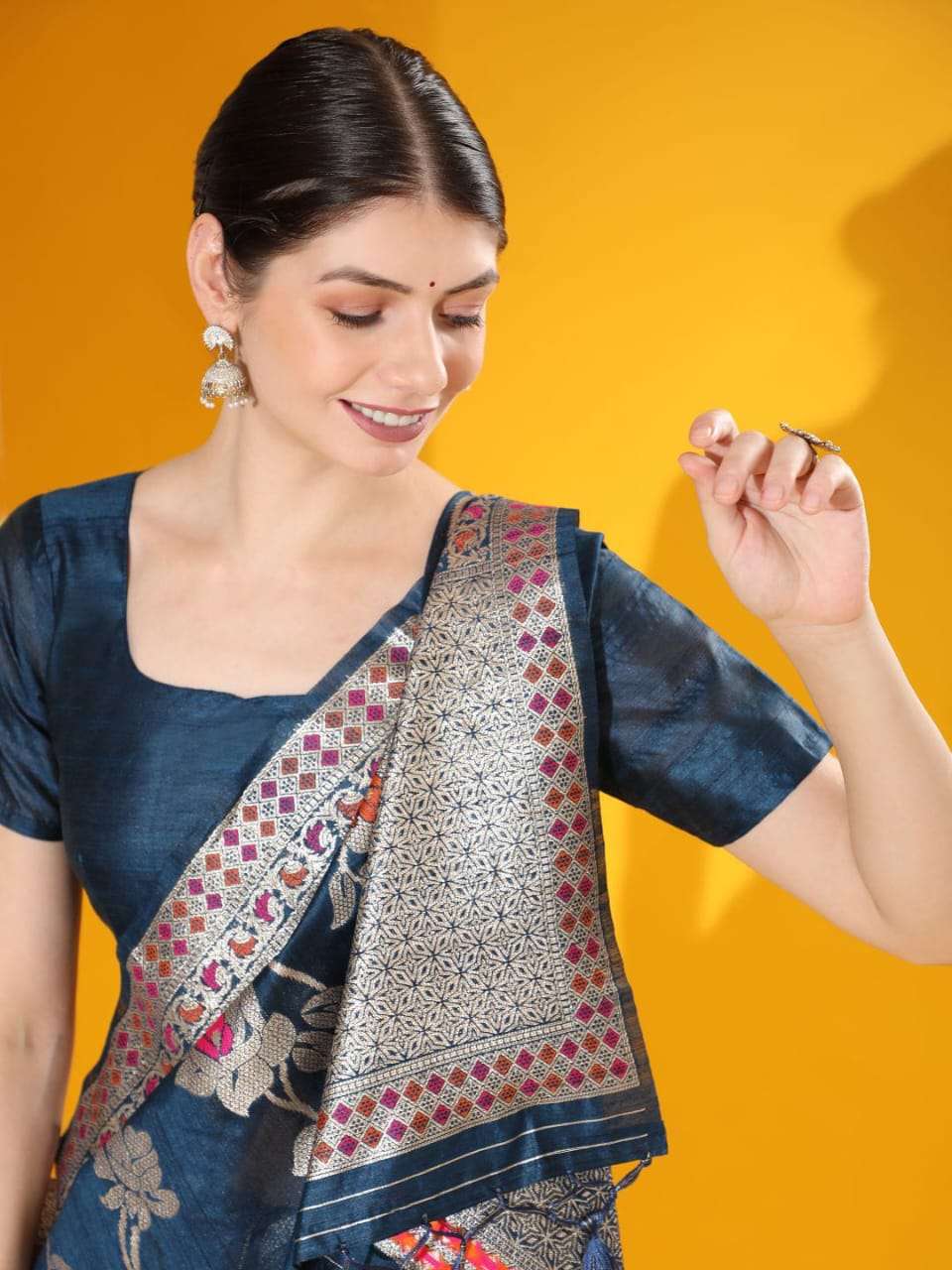 LUCACCI DESIGNER PRESENTS NEW CATALOUGE RUTRANG DESIGN NO-559