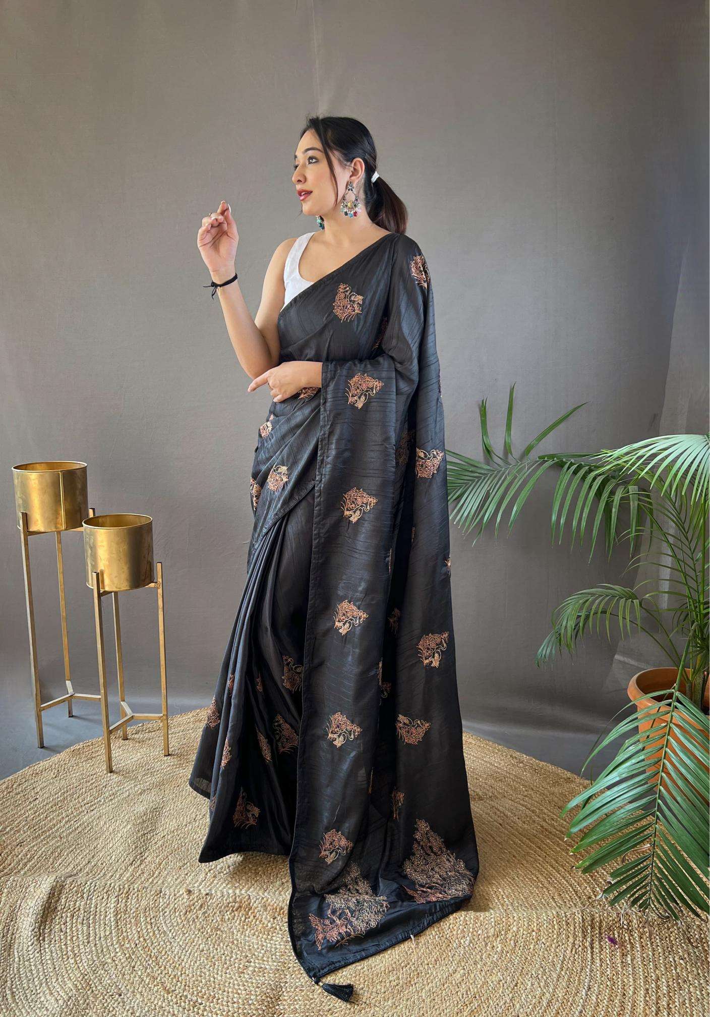 LUCACCI DESIGNER PRESENTS NEW SINGLE CATALOUGE AMAYA DESIGN NO-1004