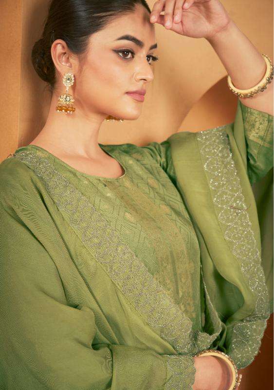 QASR PRESENTS NEW CATALOUGE TAASHI 