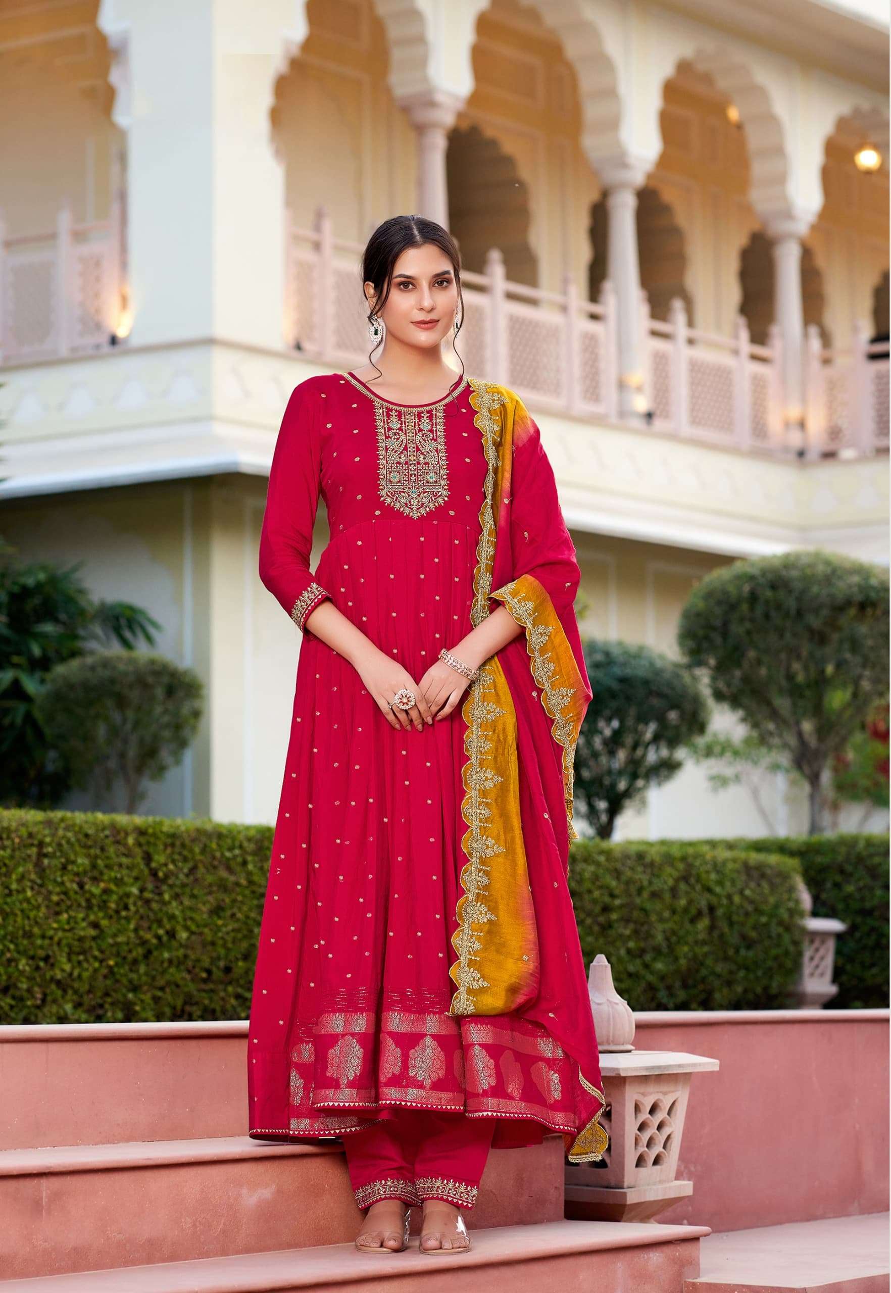 RANGOON PRESENTS NEW CATALOUGE SAACHI