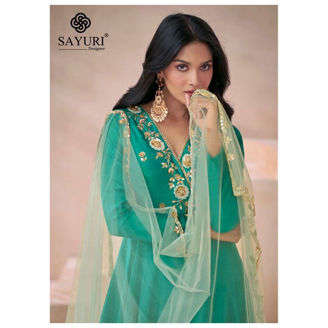 SAYURI DESIGNER PRESENTS NEW CATALOUGE DIVA 