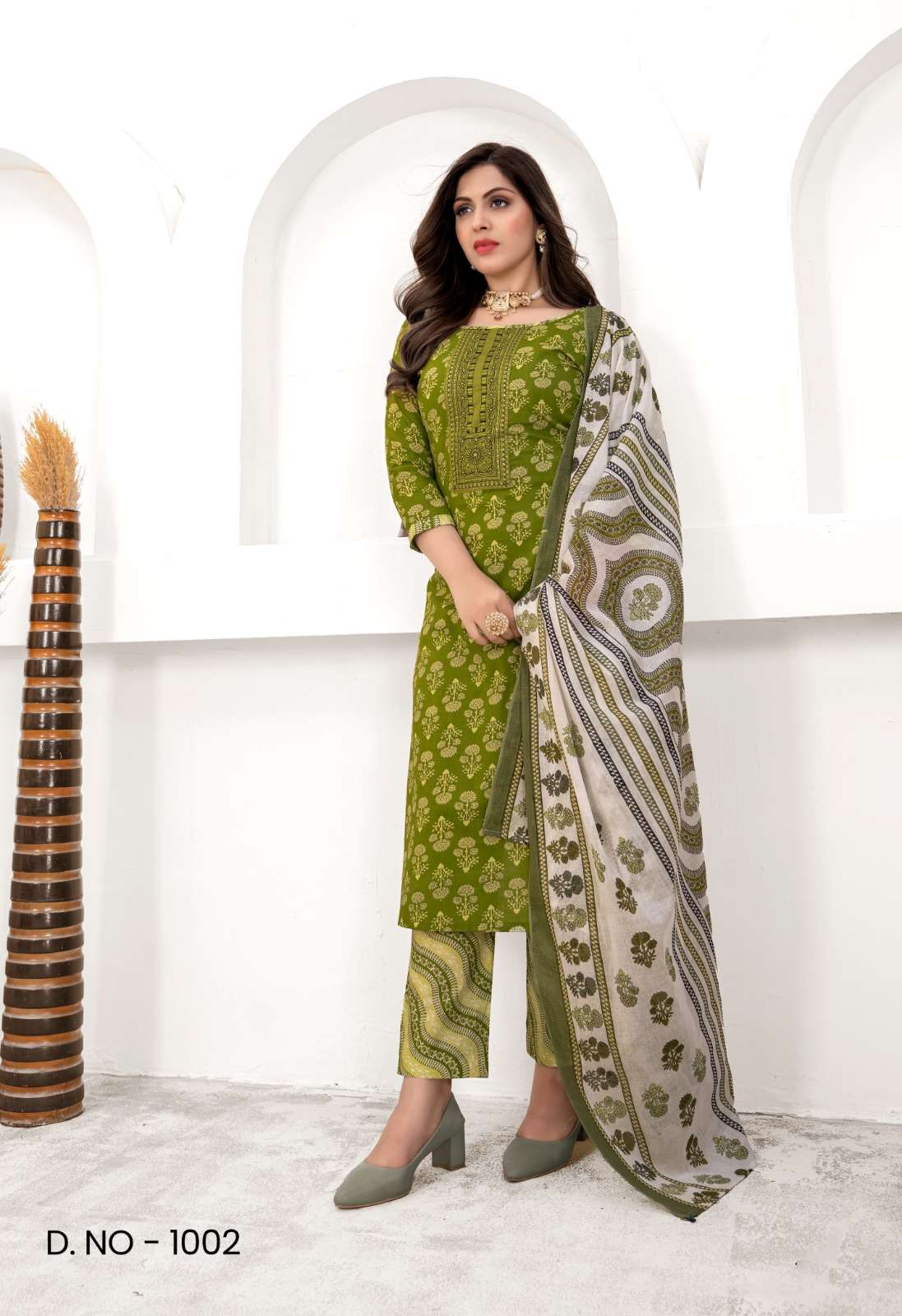 02 DESIGN SHANVI BY BAHULA 