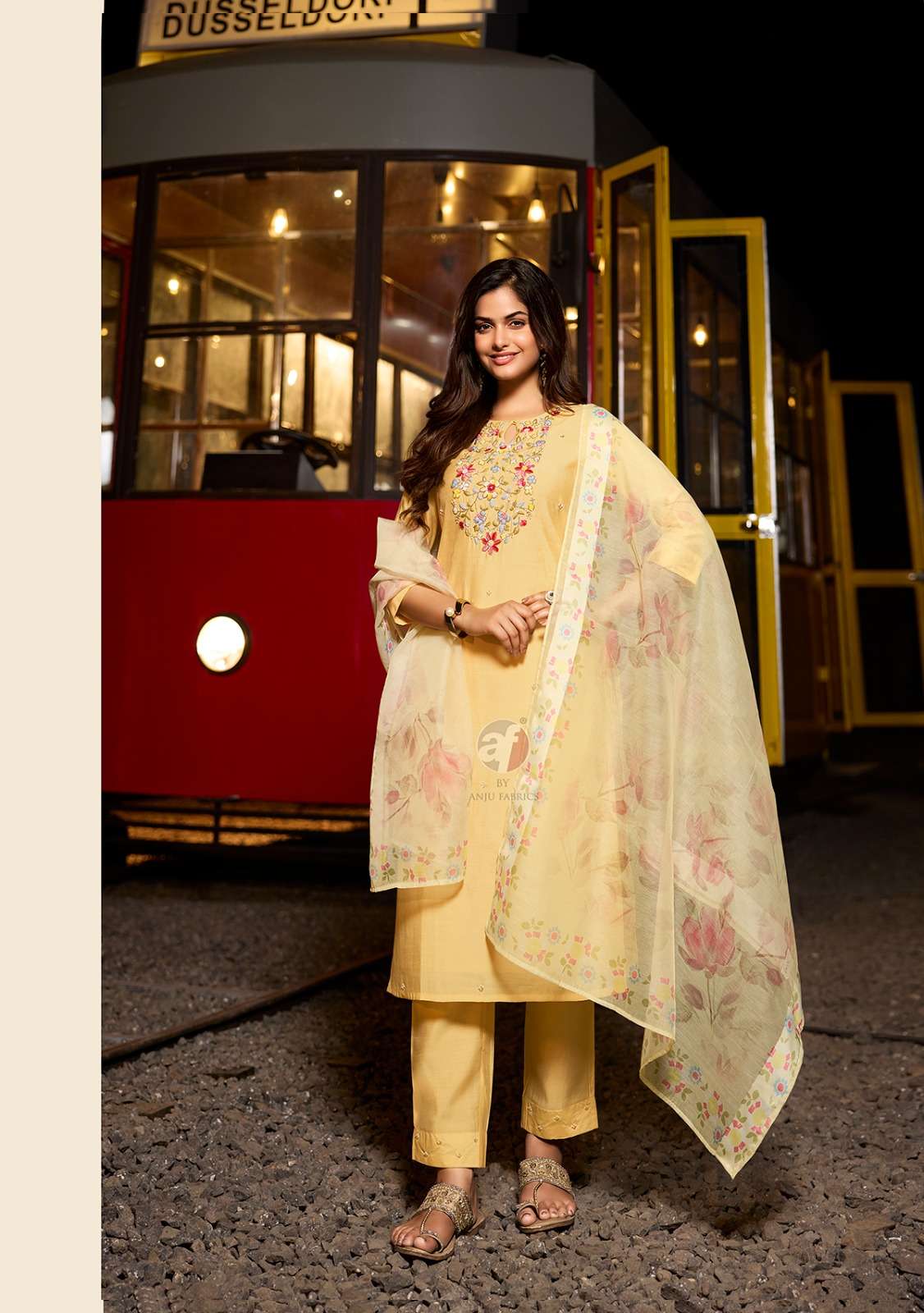 CHANDANI VOL-3 BY ANJU FABRICS KURTI PANT & DIGITAL DUPATTA WITH EMBROIDERY NECK 