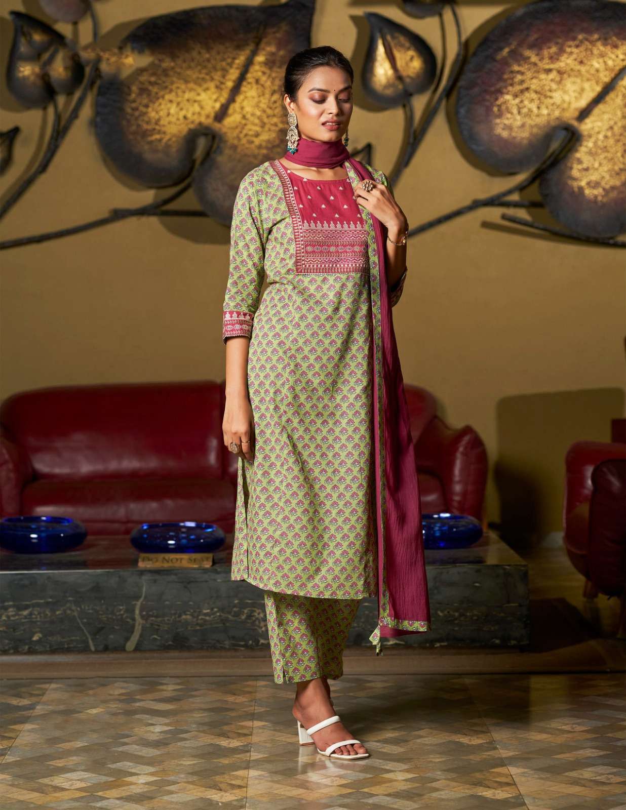 100 MI-05 GL 3 PCS COTTON PRINTED WORK KURTI PANT WITH DUPATTA  