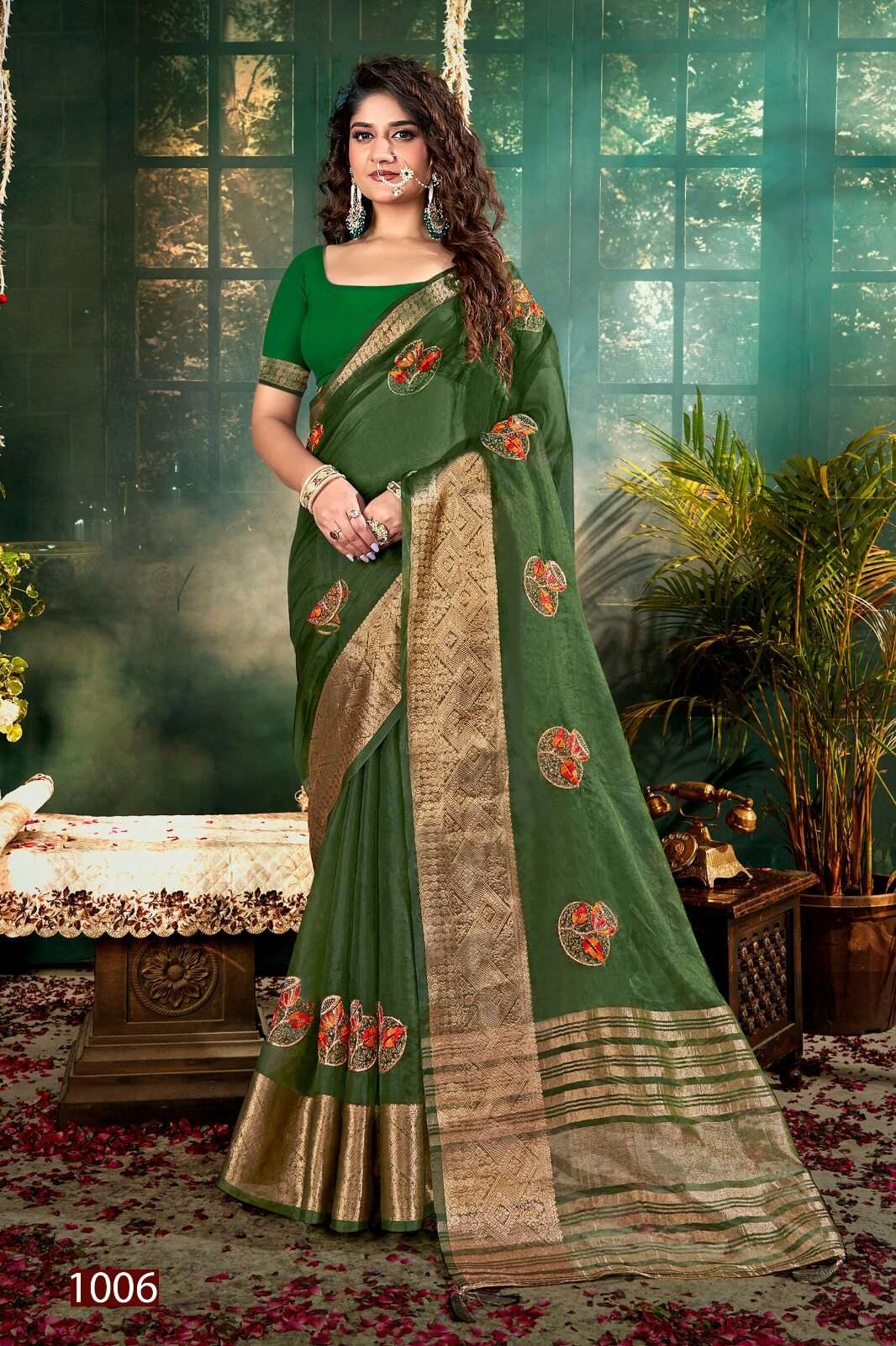 LAILA VOL-1 BY SAROJ SAREES