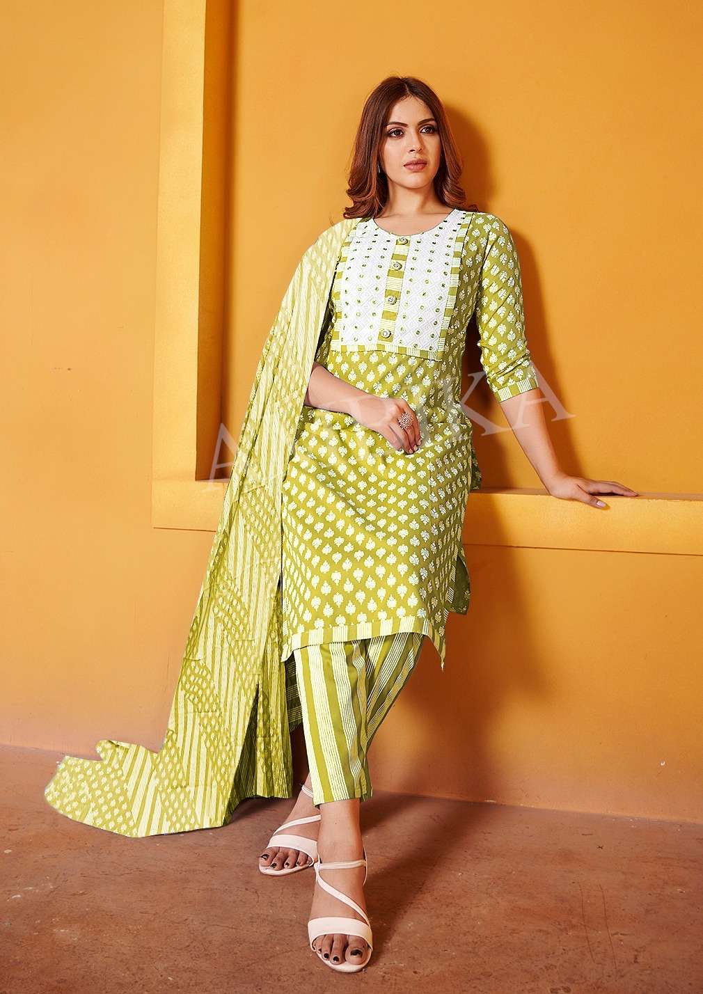 LIGHT GREEN COLOUR KURTI PANT DUPATTA WITH PRINTED RAYON NECK DESIGN & MIRROR WORK 
