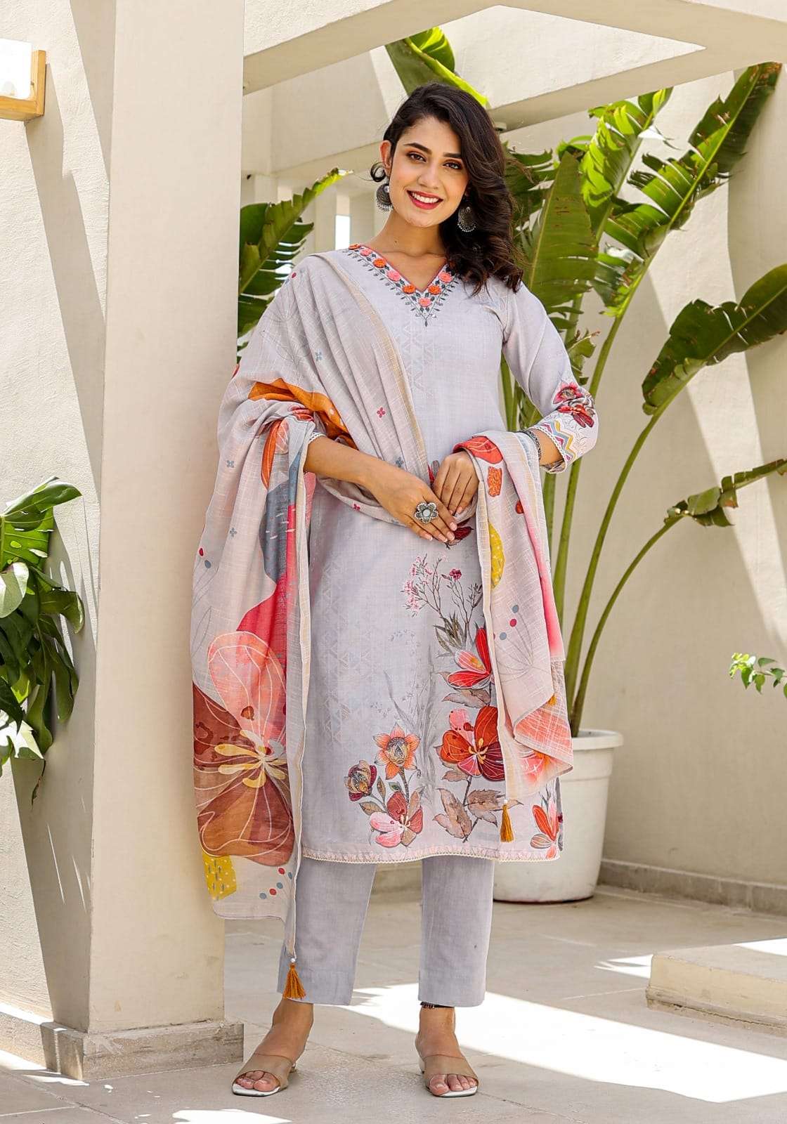 LINEN DIGITAL PRINT SOFT KURTI PANT DUPATTA BY TEXOFAB