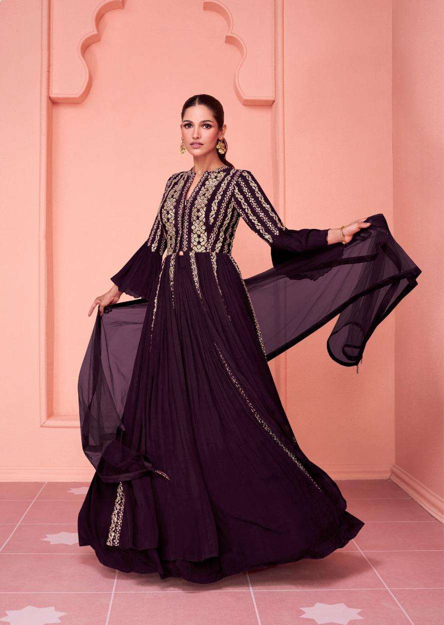 SAYURI DESIGNER PRESENTS NEW CATALOG KIARA GOLD