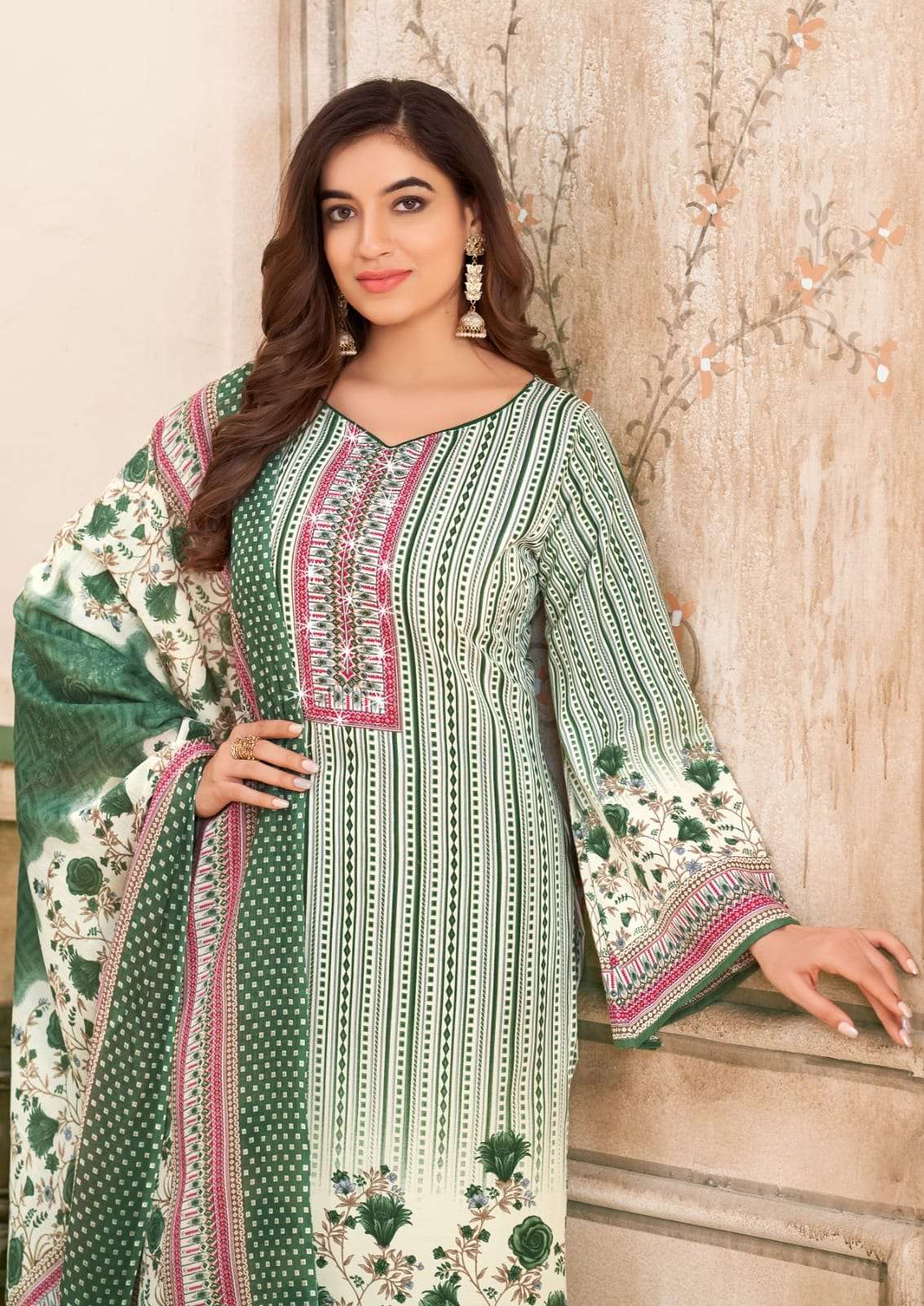 VANDANA FASHION PRESENTS NEW CATALOGUE KARACHI EXPRESS