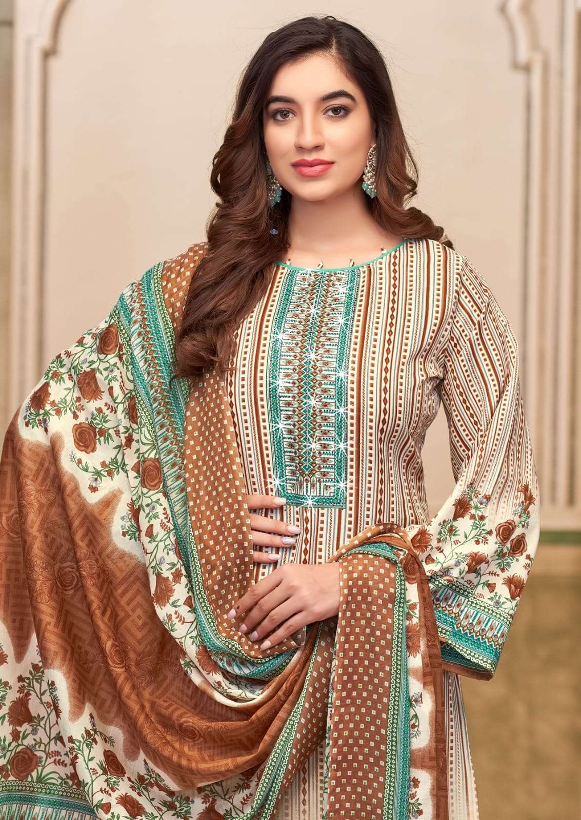 VANDANA FASHION PRESENTS NEW CATALOGUE KARACHI EXPRESS