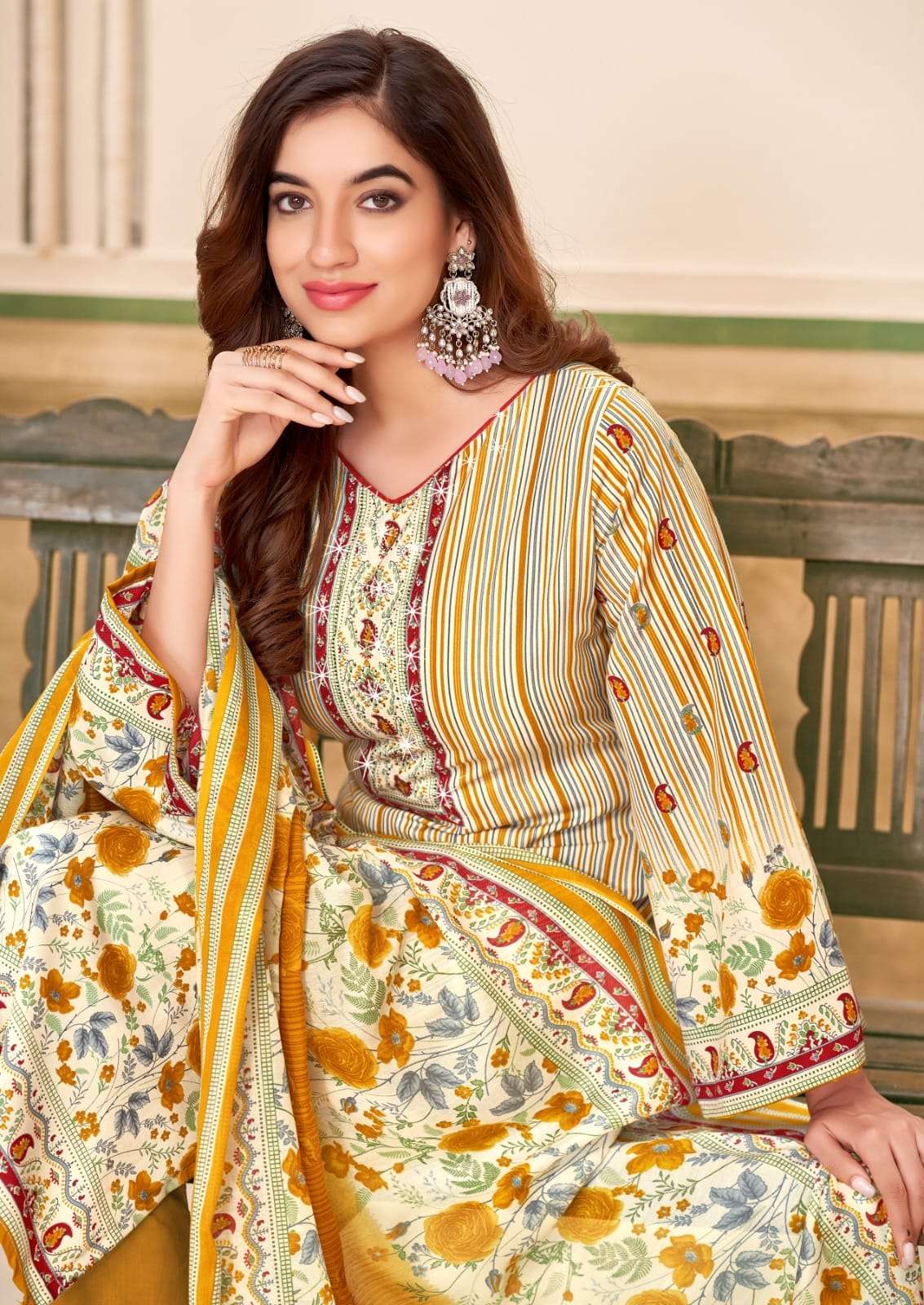 VANDANA FASHION PRESENTS NEW CATALOGUE KARACHI EXPRESS