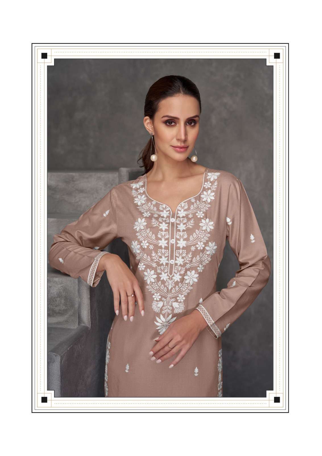 VM -1137 RH  PURE LAKHNAVI STYLISH KURTI WITH PANT
