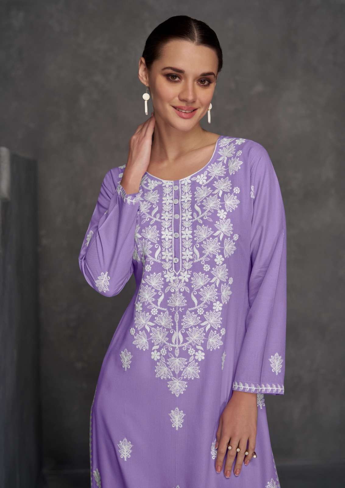 VM -1141 RH  PURE LAKHNAVI STYLISH KURTI WITH PANT