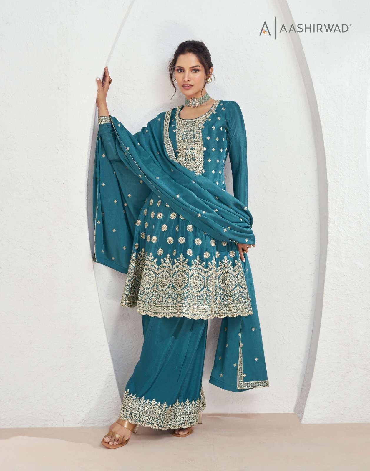 VOLNO BY AASHIRWAD CREATION PREMIUM CHINON SILK EMBROIDERY KURTI PLAZO WITH DUPATTA 