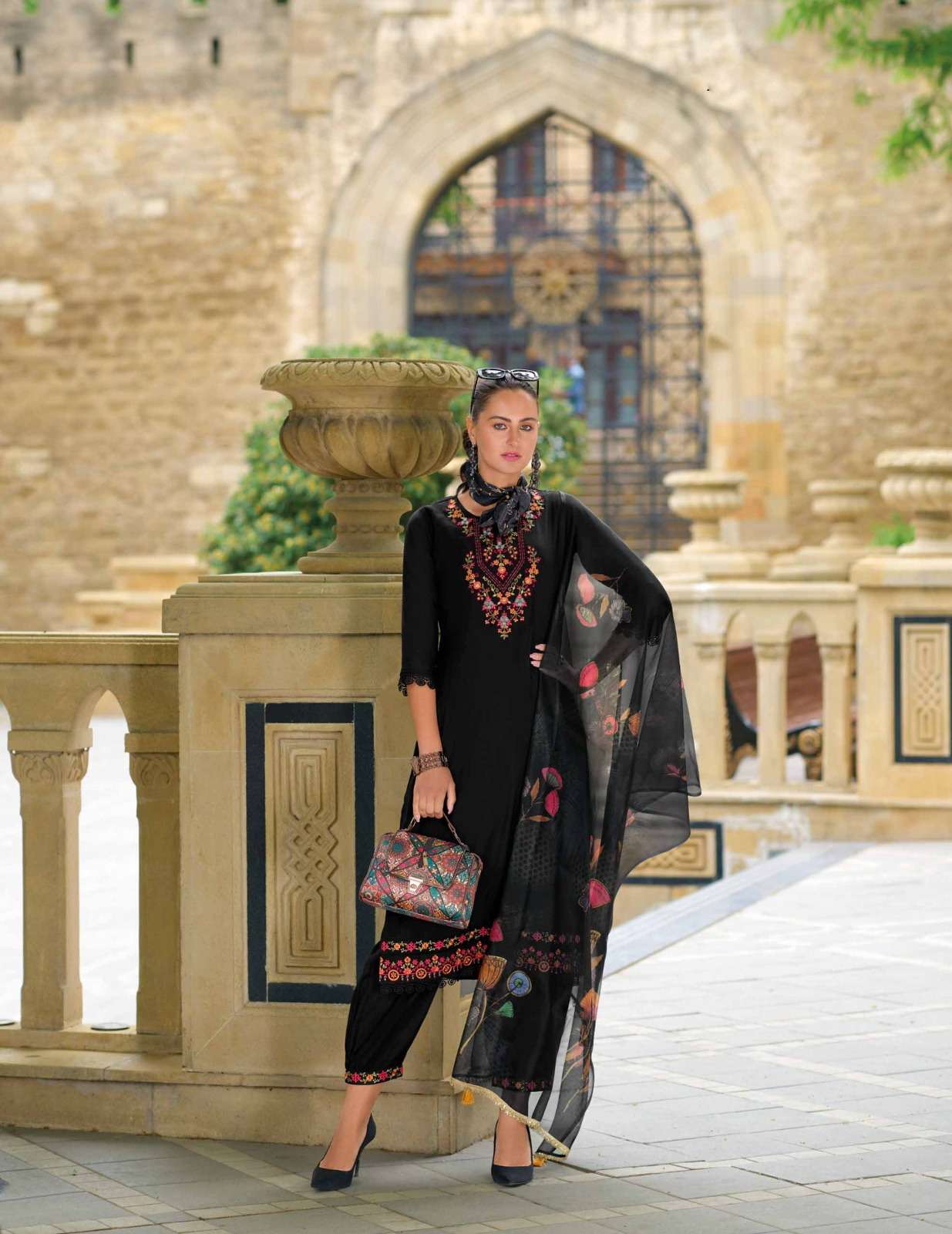 AF-20001 LL KURTI & AFGHANI STYLE BOTTOM WITH ORGANZA PRINT DUPATTA 