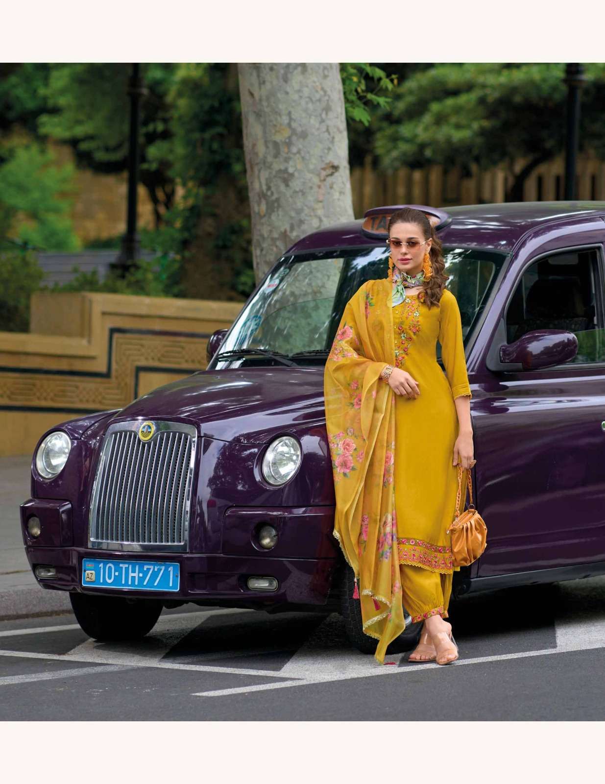 AF-20003 LL KURTI & AFGHANI STYLE BOTTOM WITH ORGANZA PRINT DUPATTA 