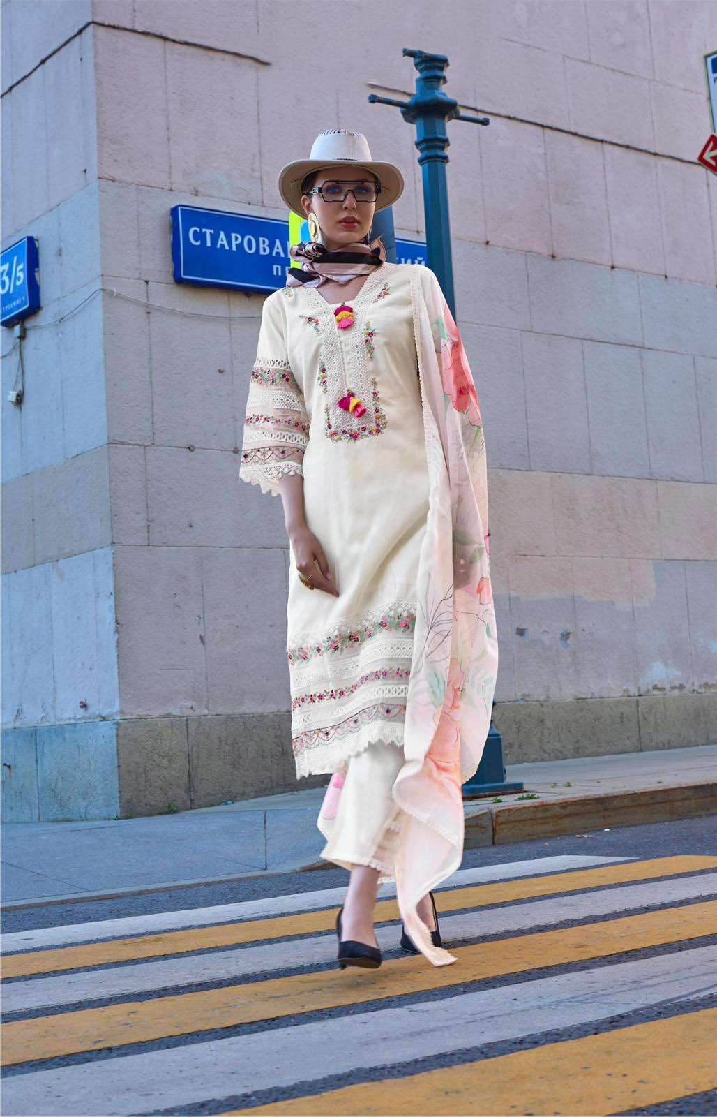 BH-7001 KL PURE VISCOSE DESIGNER FANCY THREAD KURTI PANT WITH DUPATTA 