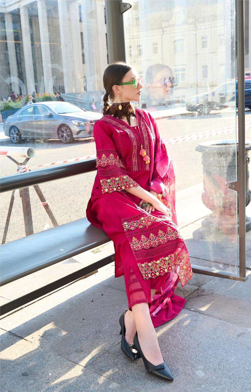 BH-7002 KL PURE VISCOSE DESIGNER FANCY THREAD KURTI PANT WITH DUPATTA 