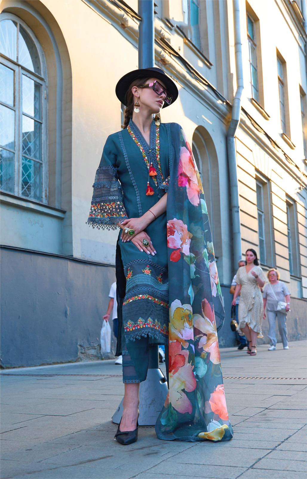 BH-7005 KL PURE VISCOSE DESIGNER FANCY THREAD KURTI PANT WITH DUPATTA 