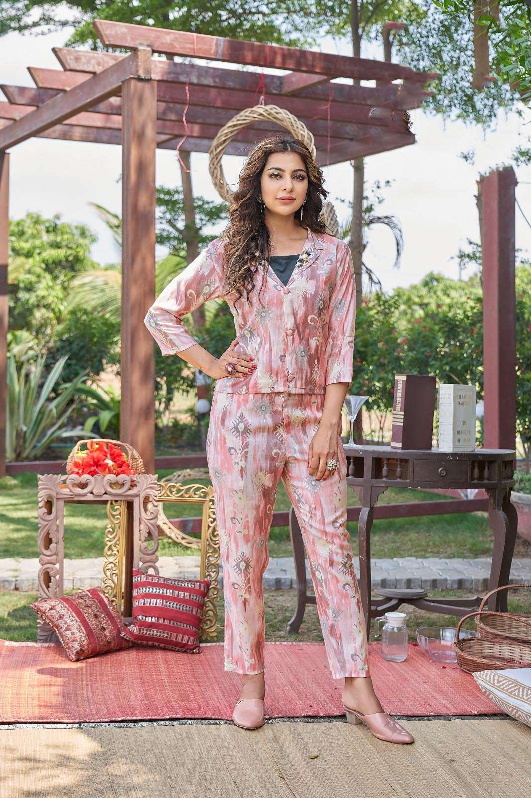 BV-1001 CH VISCOSE SILK STYLISH CO-ORD SET WITH HANDWORK PATCH ON COLLAR 