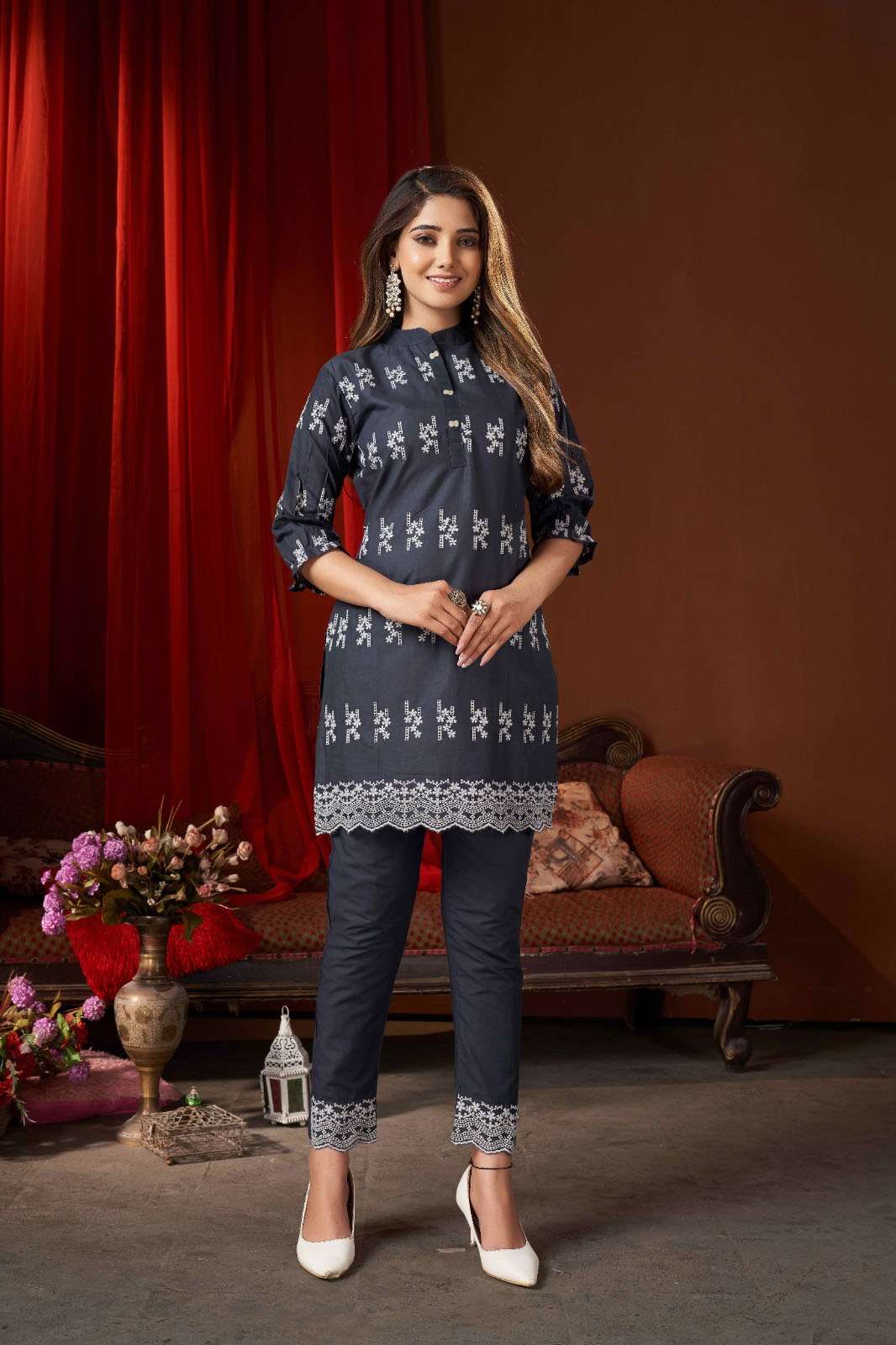 BV-1002 OL CAMBRIC SCHIFFLI WORK WITH CAMBRIC HALF INNER STYLISH CO-ORD SET 