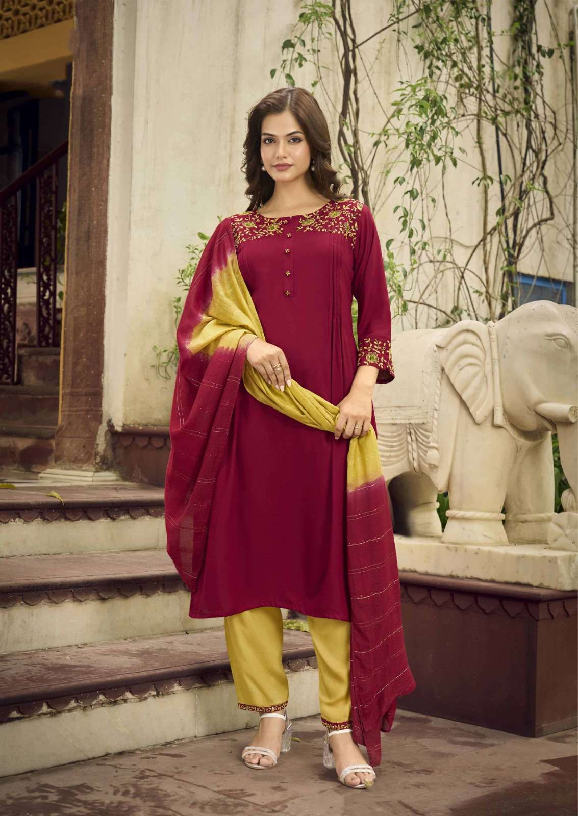 GP-2001 WO RAYON FABRIC KURTI PANT & DUPATTA WITH THREAD WORK 