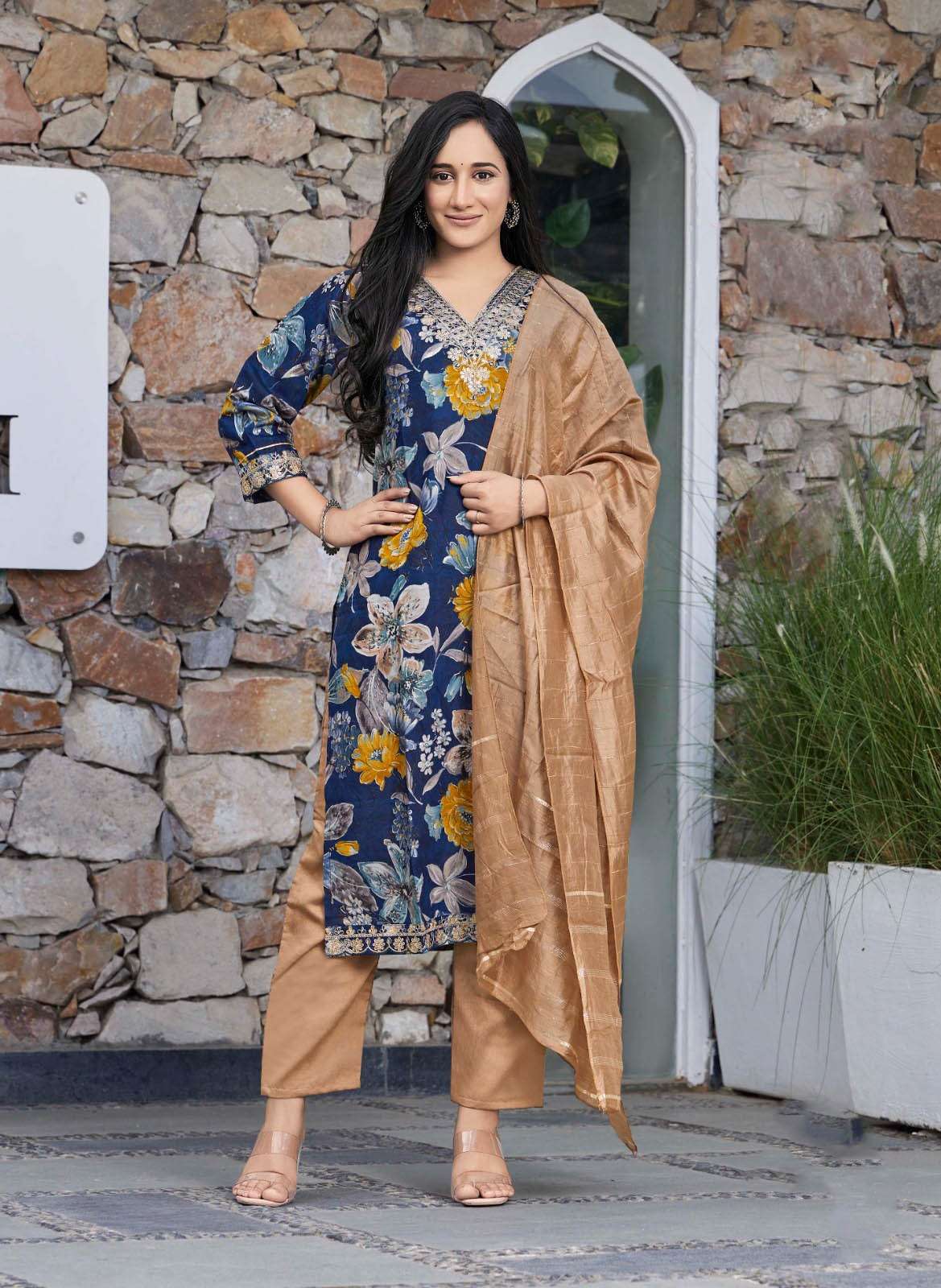 HN-16001 HE DESIGNER MODAL PRINT KURTI PANT WITH DUPATTA 