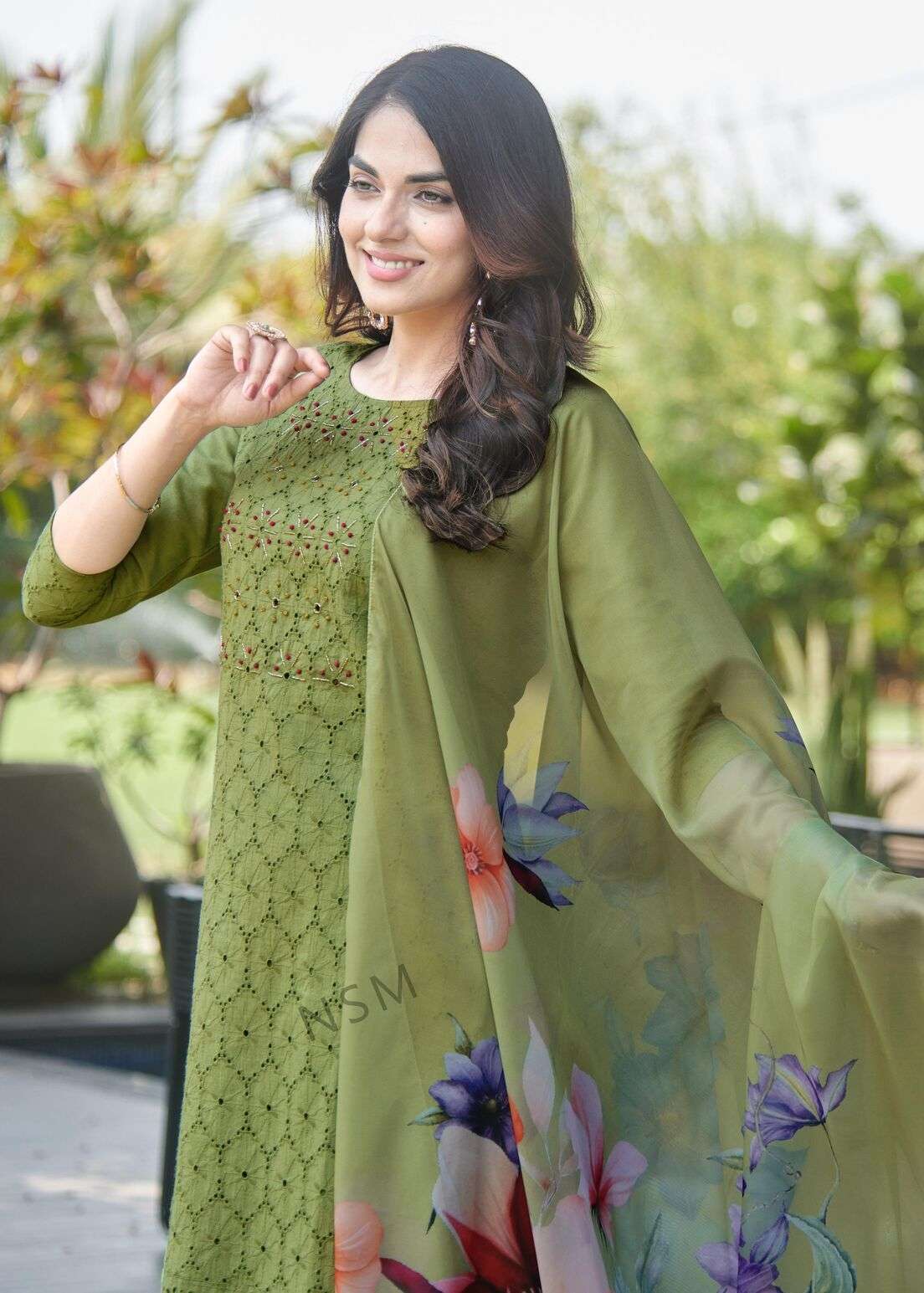 KUMB CANDY BY TEXOFAB PURE CAMBRIC COTTON NECK HNDWORK WITH SCHIFFLI WORK 